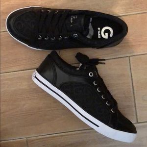 NEW Guess Shoes
